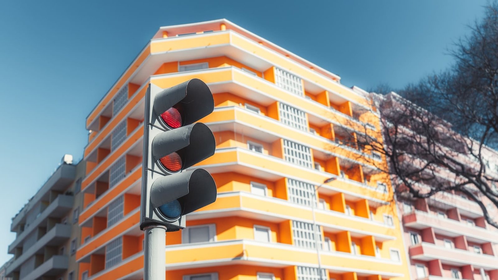 Obras no condomínio quem paga a pintura da fachada e a reparação da cobertura